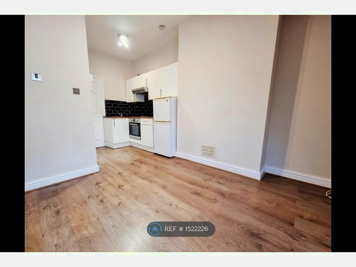 1 Bedroom Flat To Rent In Erleigh Road, Reading, RG1