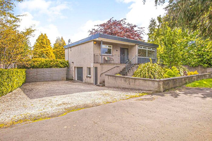 4 Bedroom Detached House For Sale In Brucefield Feus, Dunfermline, KY11