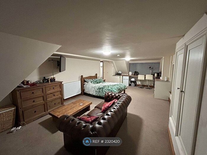 Studio To Rent In Hogarth Hall, Whitby, YO22