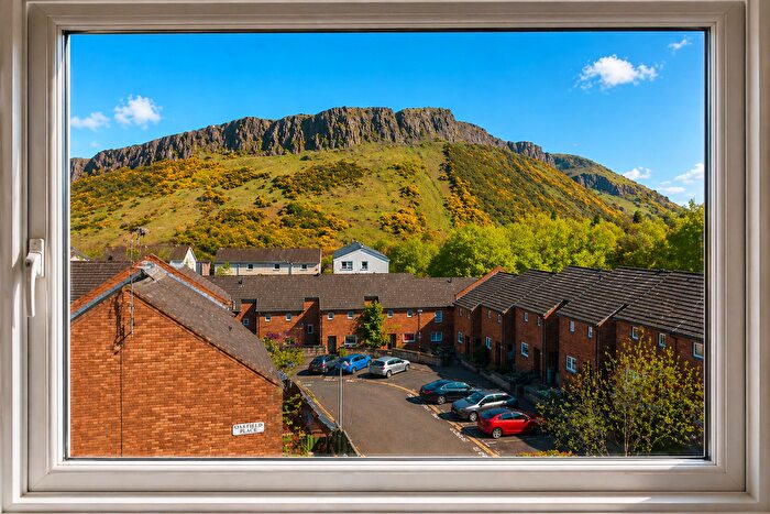 1 Bedroom Flat For Sale In Pleasance, Edinburgh, EH8