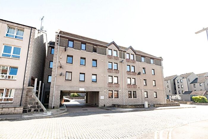 2 Bedroom Flat To Rent In Fraser Road, Aberdeen, AB25