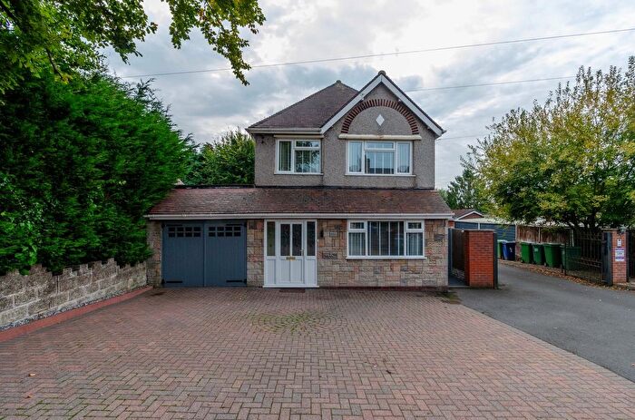 3 Bedroom Detached House For Sale In Littleworth Road, Cannock, WS12