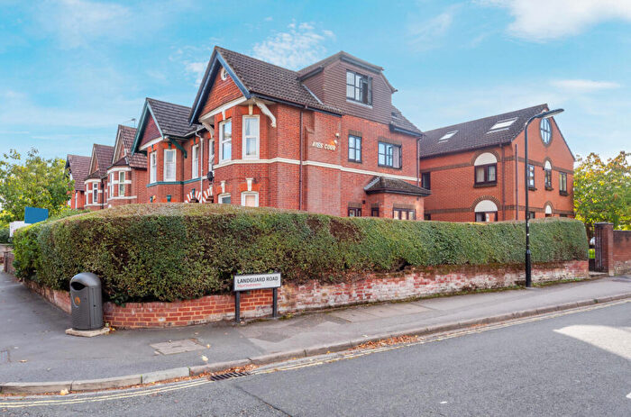 1 Bedroom Flat For Sale In Hill Lane, Shirley, Southampton, Hampshire, SO15