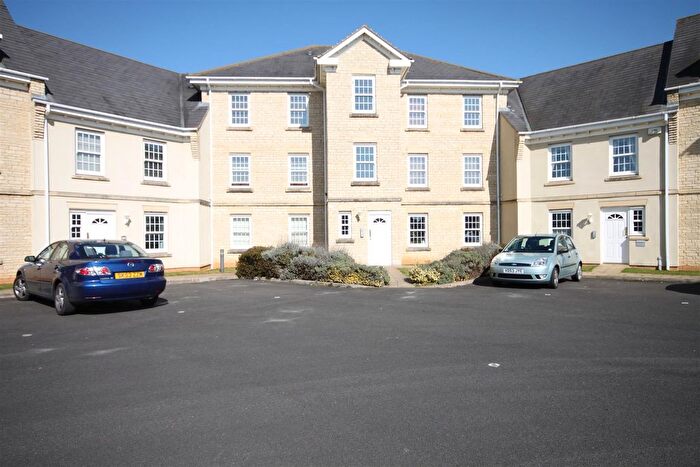 2 Bedroom Flat To Rent In Mullein Road, Bicester, OX26