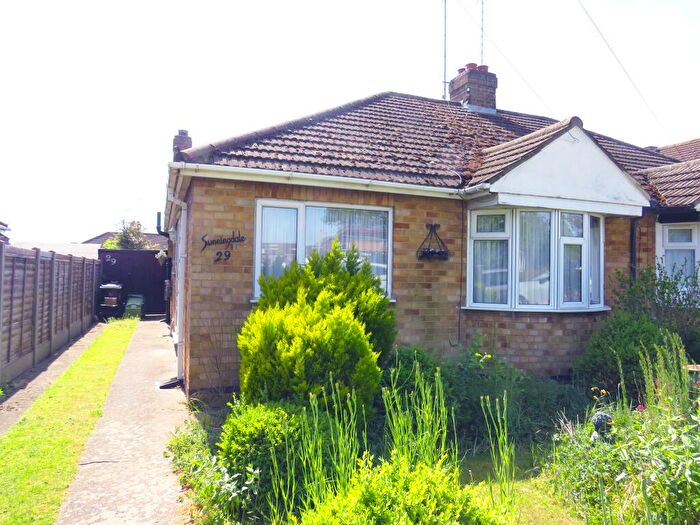 2 Bedroom Semi-Detached Bungalow For Sale In Burton Road, Finedon, Wellingborough, NN9
