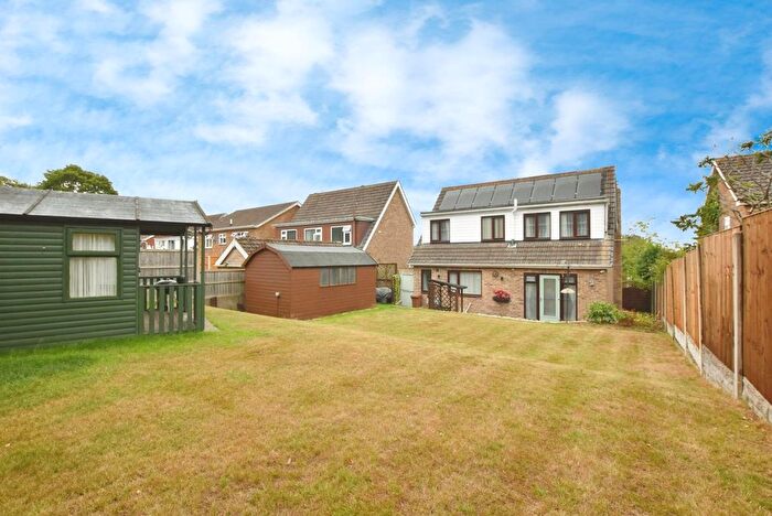 4 Bedroom Detached House For Sale In Staniwell Rise, Scunthorpe, DN17