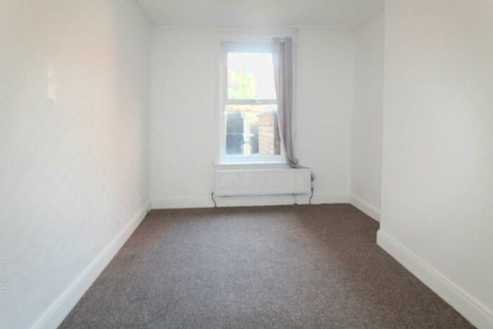 4 Bedroom Terraced House To Rent In Stanhope Road, South Shields, NE33