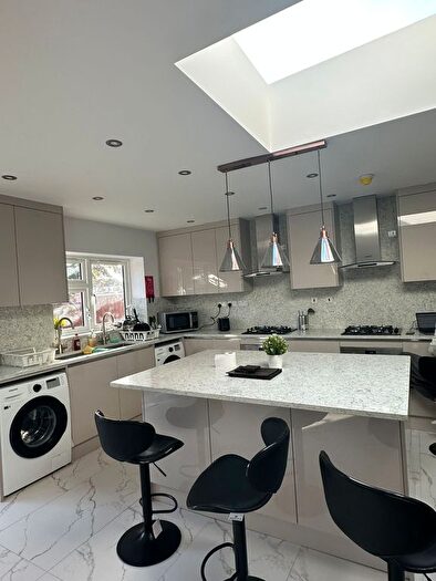 1 Bedroom Terraced House To Rent In Alexandra Road, Mitcham, CR4