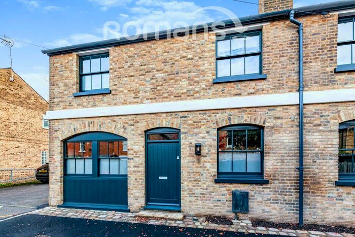 2 Bedroom Semi-Detached House To Rent In Osborne Mews, SL4