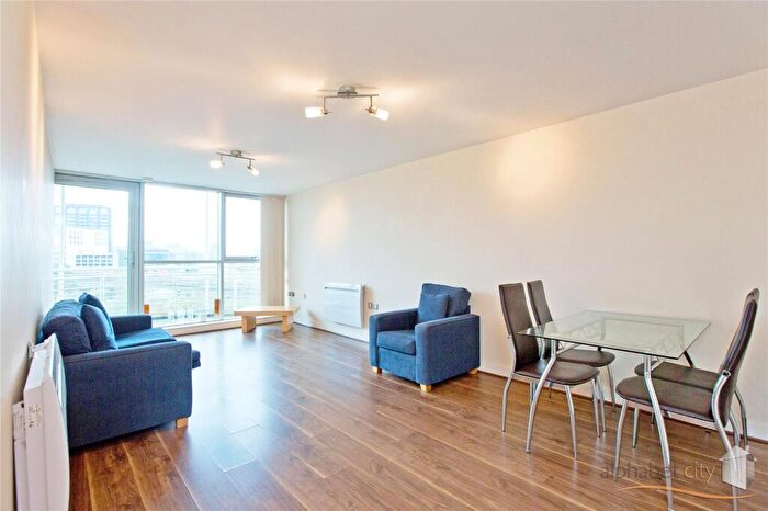 1 Bedroom Flat To Rent In Switch House, Blackwall Way, London, E14