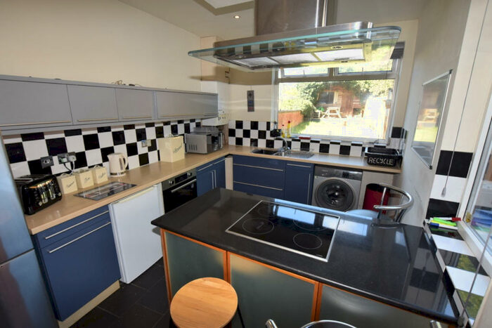 4 Bedroom End Of Terrace House To Rent In Upper Boundary Road, Derby, Derbyshire, DE22