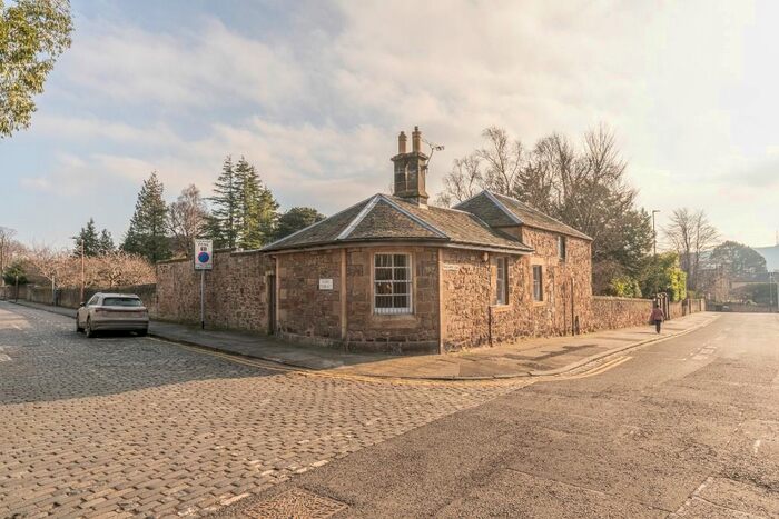 2 Bedroom Bungalow To Rent In Hope Terrace, Marchmont, Edinburgh, EH9
