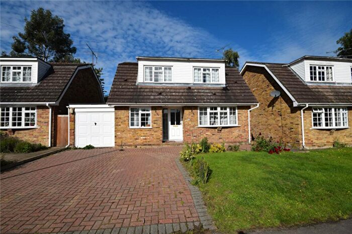 3 Bedroom Detached House To Rent In Grovelands Avenue, Winnersh, Wokingham, Berkshire, RG41