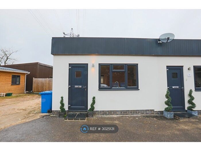 1 Bedroom End Terrace House To Rent In Finn's Business Park, Farnham, GU10