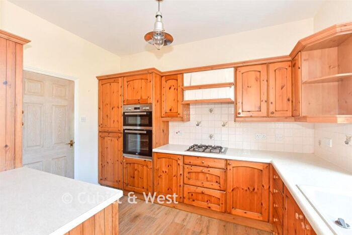 3 Bedroom Semi-Detached House For Sale In Mill Lane, North Chailey, Lewes, East Sussex, BN8