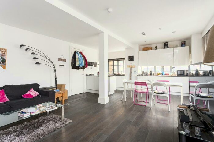 4 Bedroom Apartment To Rent In The Storehouse, Hackney Road, London, E2