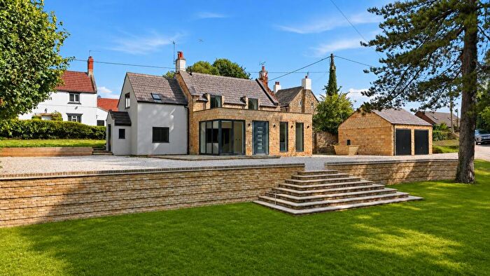 5 Bedroom Detached House For Sale In Hangman Stone Lane, High Melton, DN5