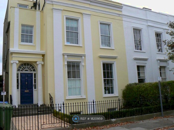 2 Bedroom Flat To Rent In Priory Street, Cheltenham, GL52