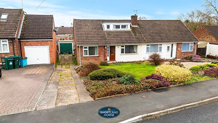 3 Bedroom Semi Detached Bungalow For Sale In Fingest Close, Allesley Park, Coventry, CV5
