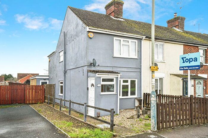 3 Bedroom End Terrace House For Sale In Hyde Road, Swindon, SN2