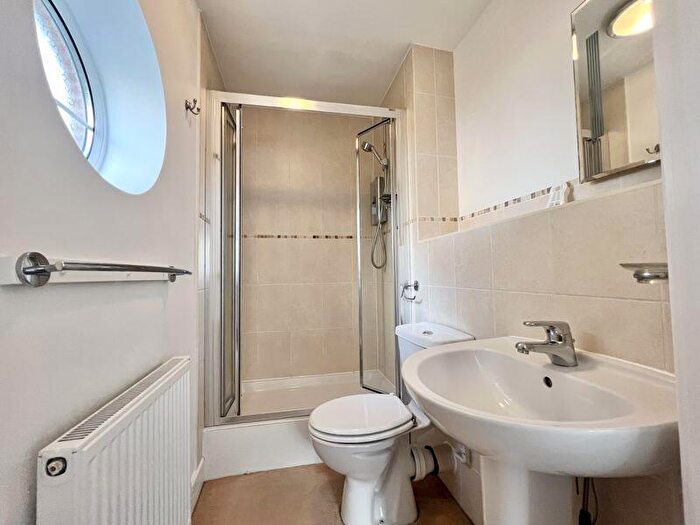 2 Bedroom Flat For Sale In Ground Floor Apartment - Elim Close, Bishops Waltham, SO32