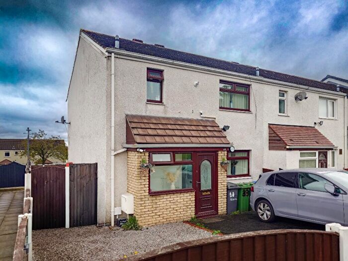 3 Bedroom End Of Terrace House For Sale In Melandra Crescent, Hyde, Greater Manchester, SK14