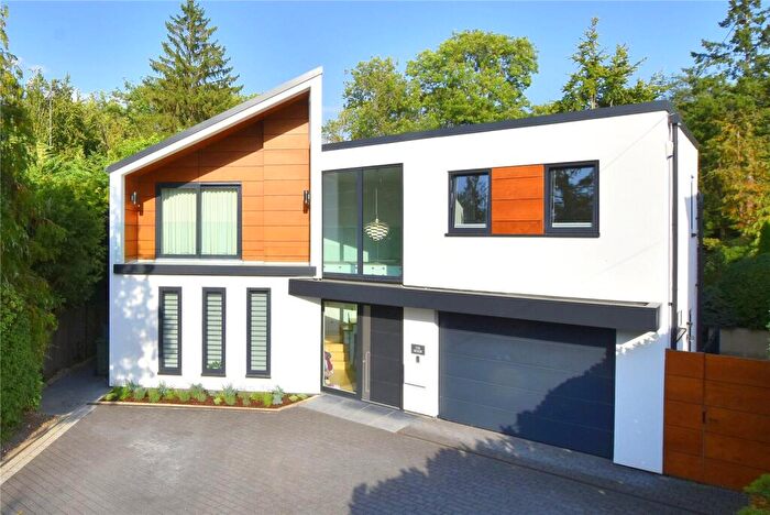 5 Bedroom Detached House For Sale In The Highlands, East Horsley, KT24