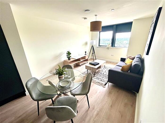 1 Bedroom Apartment To Rent In Birmingham Road, West Bromwich, B70