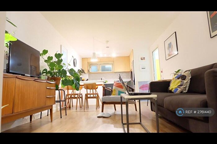 1 Bedroom Flat To Rent In Pembury Place, London, E5