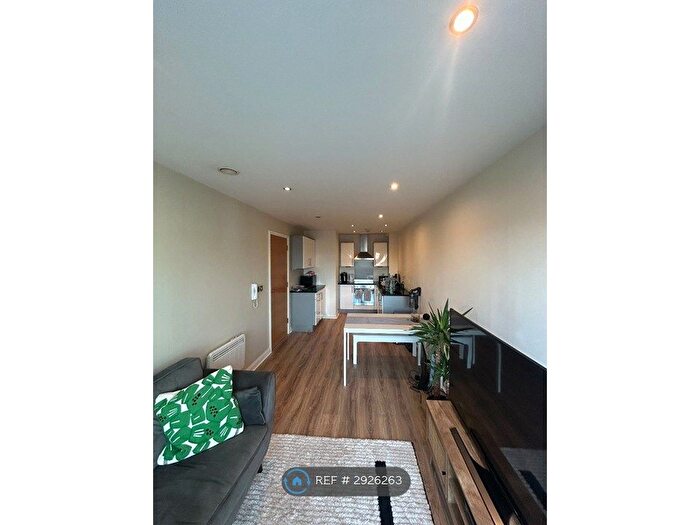 1 Bedroom Flat To Rent In Waterloo Street, Leeds, LS10