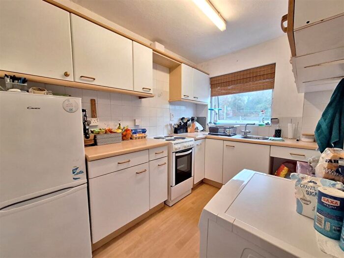 1 Bedroom Flat To Rent In Trafalgar Court, RG30 - Photo 3