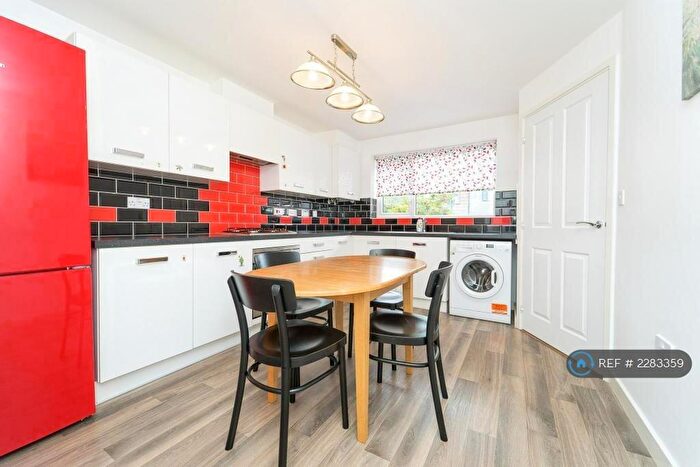 2 Bedroom Semi-Detached House To Rent In Lawnswood Road, Manchester, M12