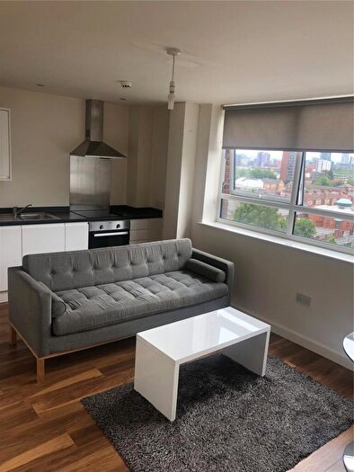 1 Bedroom Flat To Rent In Grove House, Skerton Road, M16