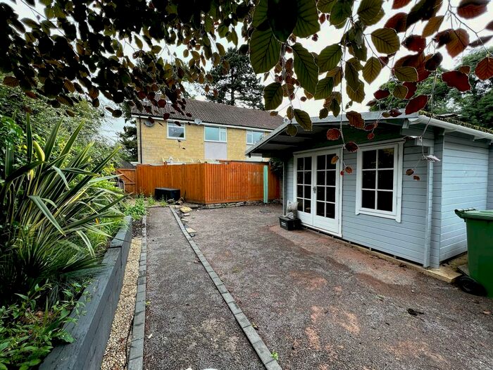 2 Bedroom Maisonette To Rent In Hereward Road, Cirencester, GL7