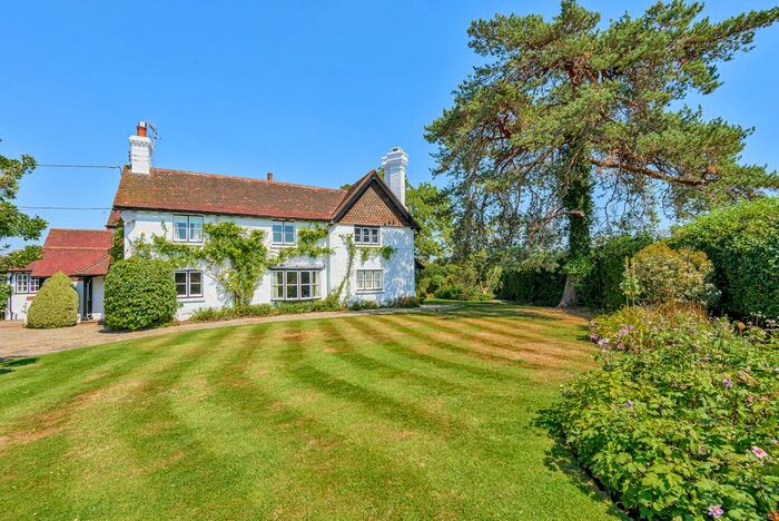 6 Bedroom Detached House For Sale In Smalls Hill Road, Horley, RH6