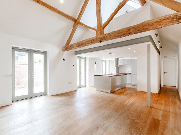 1 Bedroom Apartment To Rent In Church Farm, Holton, OX33