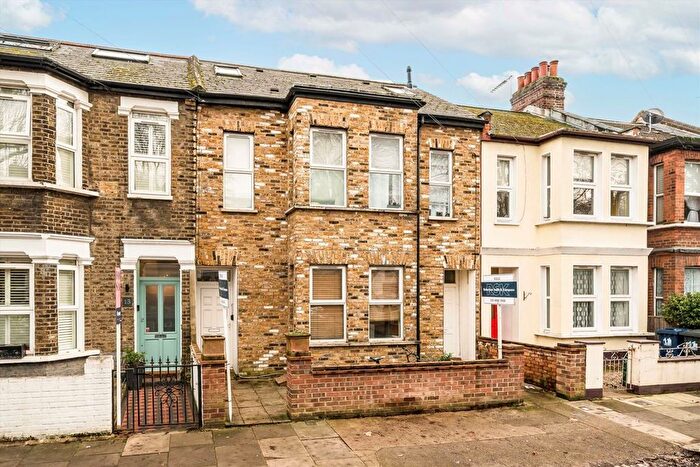 1 Bedroom Flat For Sale In Ramsay Road, Acton, W3