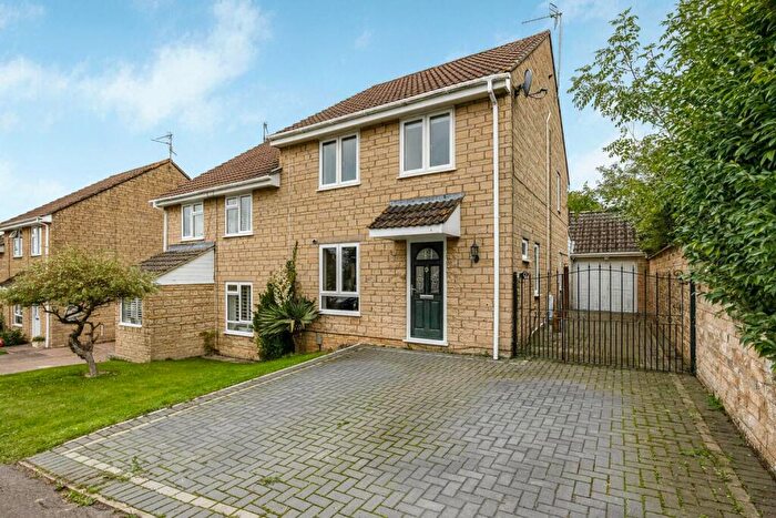 3 Bedroom Semi-Detached House For Sale In Kings Stanley, Stonehouse, GL10