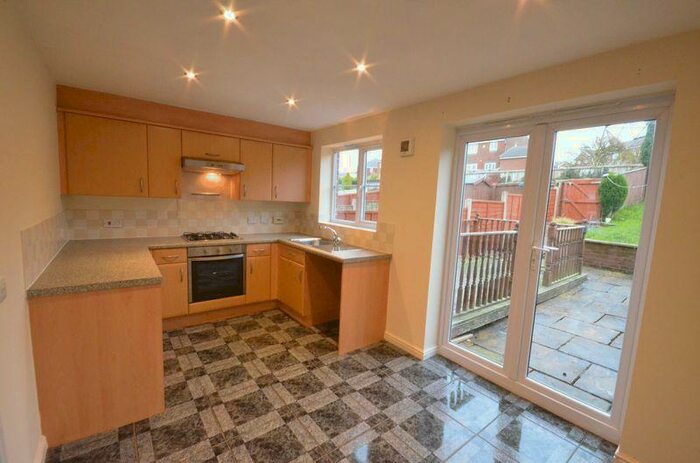 3 Bedroom Mews To Rent In Spring Meadows, Clayton Le Moors, BB5