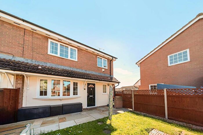 2 Bedroom Terraced House To Rent In Primrose Court, Aylesbury, HP21