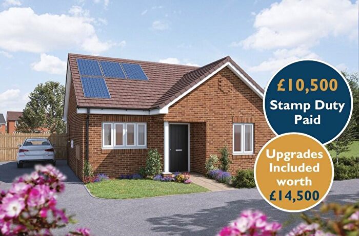 3 Bedroom Bungalow For Sale In Hook Lane, Bognor Regis, PO21