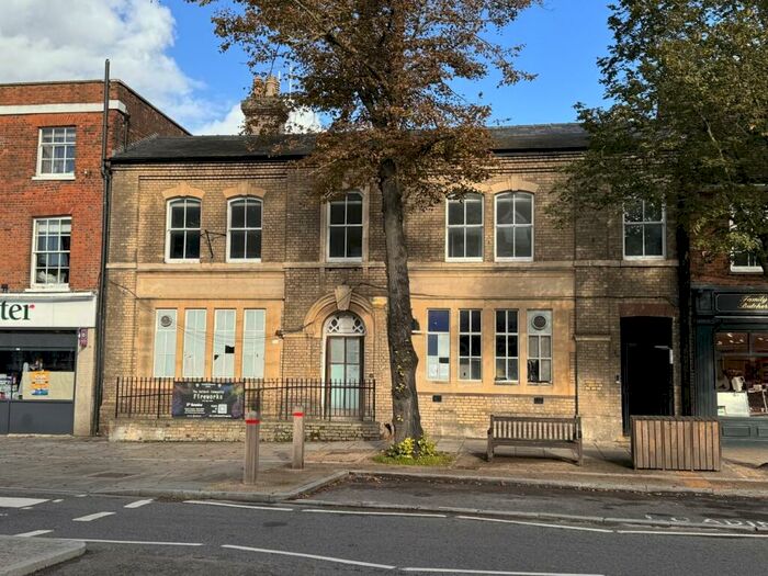 2 Bedroom Apartment To Rent In High Street, Baldock, SG7