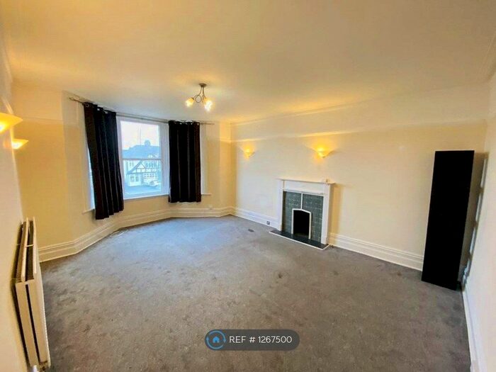 1 Bedroom Flat To Rent In Ripon House, Beckenham BR3