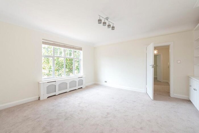 2 Bedroom Apartment To Rent In Haverstock Hill, London, NW3