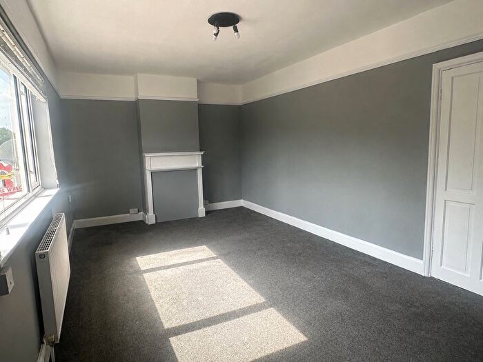2 Bedroom Flat To Rent In Sidcup, Kent, DA15