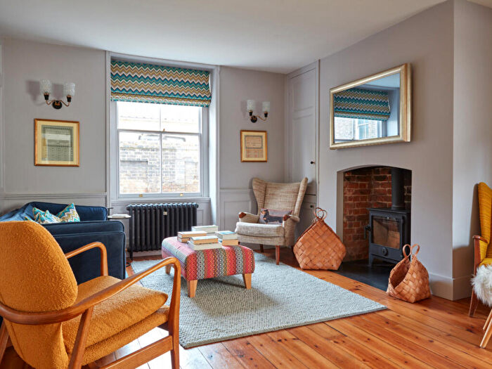 3 Bedroom End Of Terrace House For Sale In Middle Street, Deal, CT14