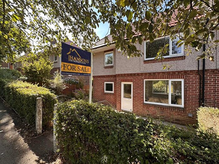 3 Bedroom Semi-Detached House For Sale In Oak Avenue, Todmorden, OL14