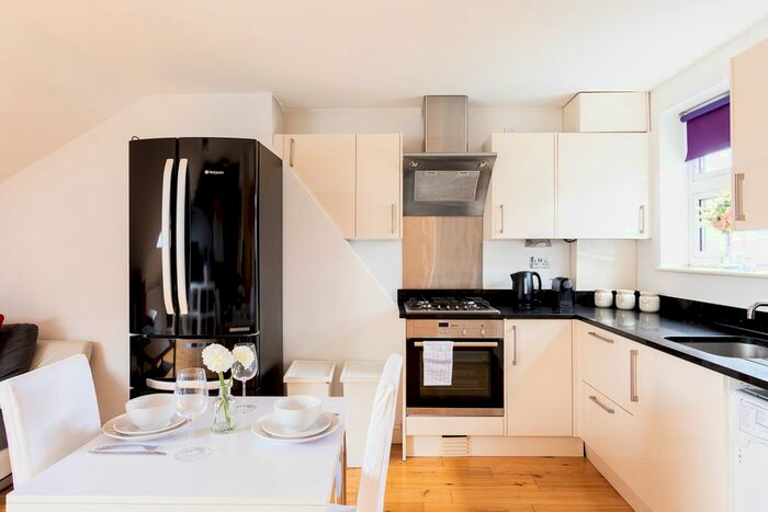 1 Bedroom Flat To Rent In Hubert Grove, London, SW9
