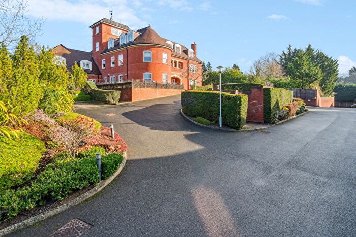 3 Bedroom Flat For Sale In Valency House, Valency Drive, Batchworth Lane, Northwood, HA6