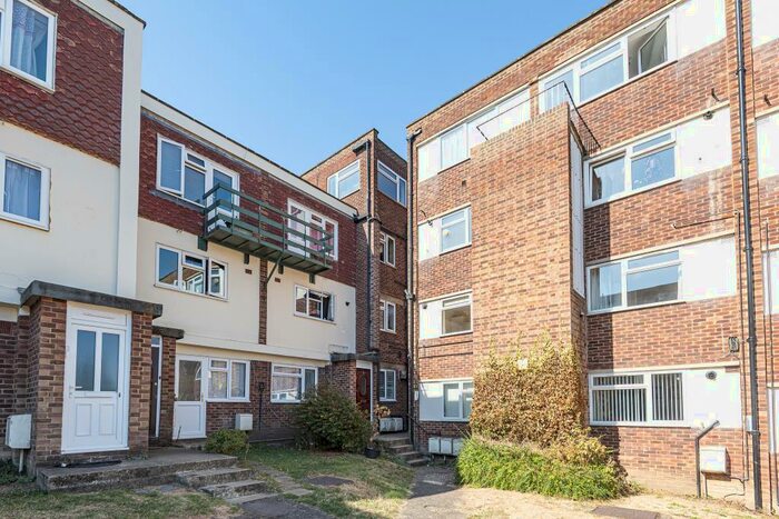 2 Bedroom Apartment To Rent In Prospect Street, Reading, RG1